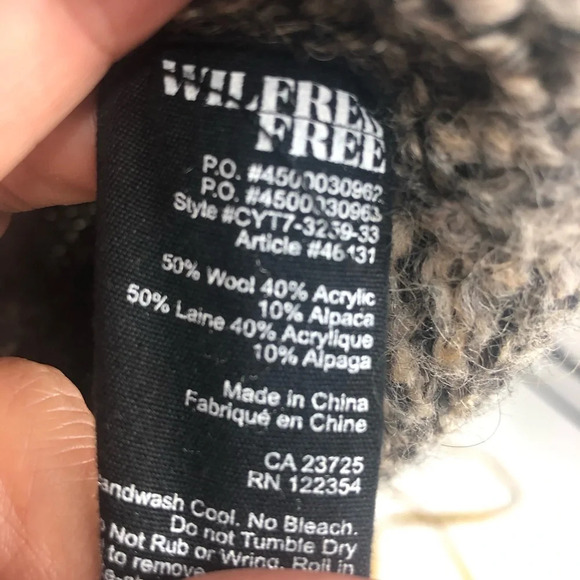 Chunky wool zip Aritzia Wilfred Free oversized sweater Small black white… - Picture 10 of 10